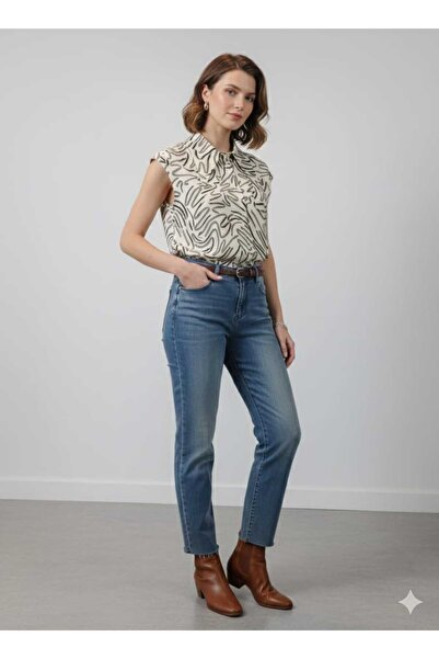 ZAHRAA BRAND Beige floral denim pants and blouse set