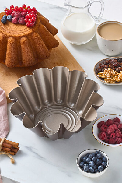 Karaca Mocca Slice Cake Mold 22 cm