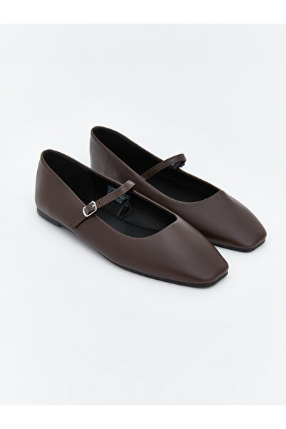 LC Waikiki أحذية باليه نسائية ذات مقدمة مربعة