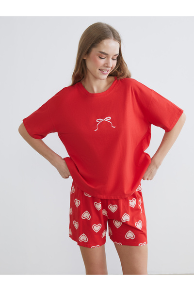 LC Waikiki طقم بيجاما نسائي قصير مطبوع برقبة دائرية