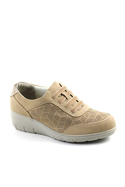 mm Women's platform shoes, perforated, with elastic laces 223-BEIGE
