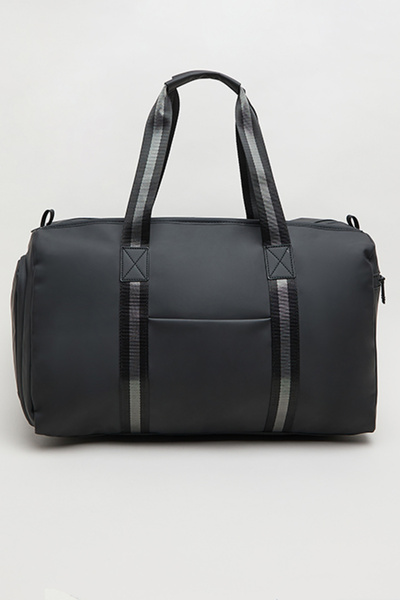 R&B Men's Black Solid Duffle Bag