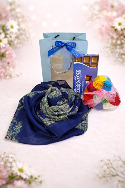 velve Δώρο ForYou, γυναικείο κασκόλ, σοκολάτα, κουτί σε σχήμα καρδιάς με 12 σ...