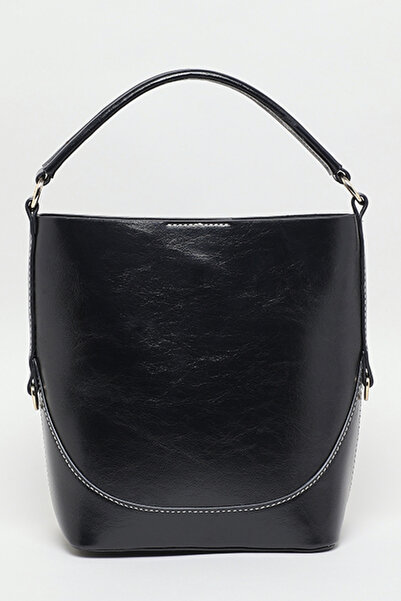 R&B Women's Black Textured Shoulder Bag