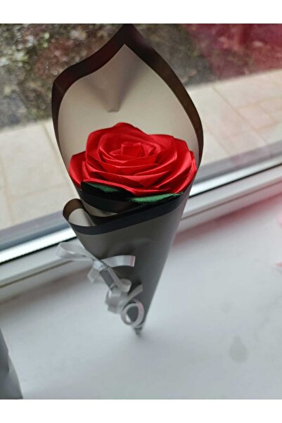 Eom RED ROSE MINI-BOUQUET