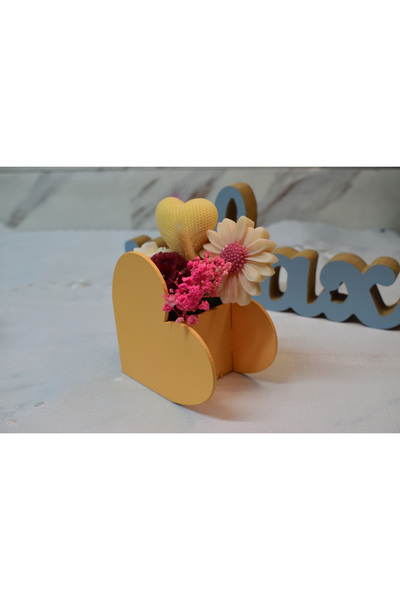 Luxora Decorative set – heart-shaped stand with flowers