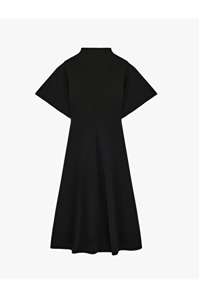 Koton فستان طويل من قماش الكريب سكوبا بأكمام قصيرة وياقة واسعة