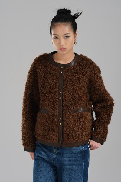 tw3 Women's Plush Fabric Leather Detailed Lined Detailed Design Coat