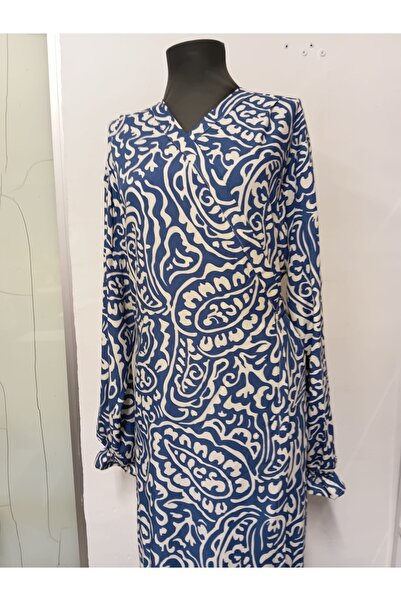 ShopxElbise Mavi Renk Dalgalı Desenli Kadın Uzun Namaz Elbisesi