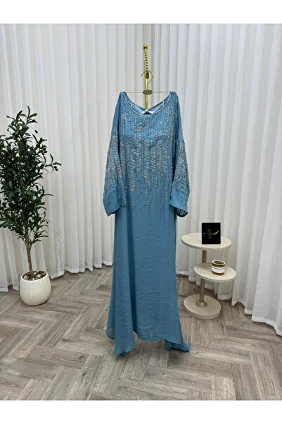 NALA FASHION The jalabiya is a calm sky blue color that gives a feeling of so...