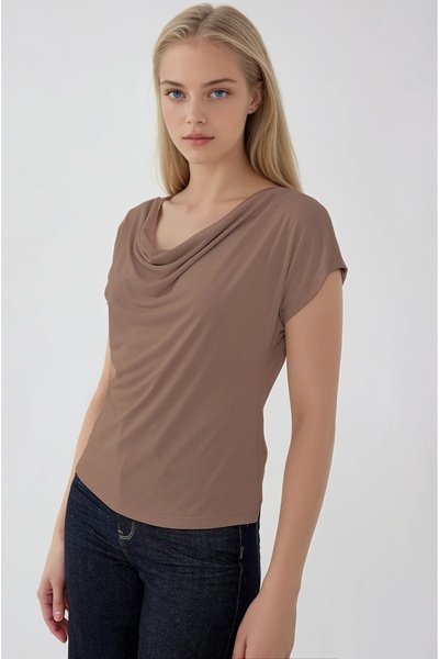 Vitrin Flowy Degaje Collar Blouse