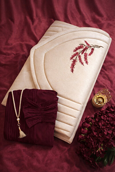 Lumea Prayer mat set with burgundy sheet 2026