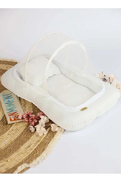 Fun Moment مرتبة ناموسية حبيبية من الفوم للأطفال حديثي الولادة