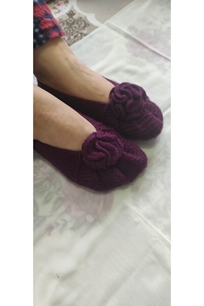 Butik Ürün Adı: Kadın Mürdüm Gül Detaylı Babet Patik (36-37 Uyumlu - Dar Kalıp)