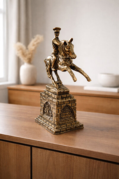 Glsm Boutique Dekoratif Atatürk Onur Anıtı Heykeli – Polyester Klasik Tasarım...