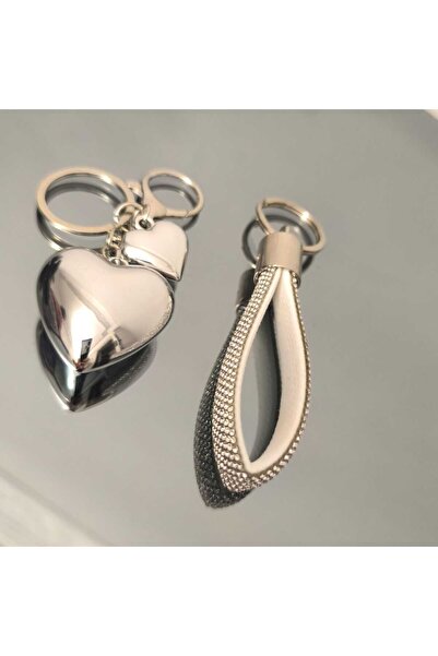 mixify سلسلة مفاتيح بحزام مع تفاصيل على شكل قلب ومرصعة بالأحجار - تصميم أنيق ...