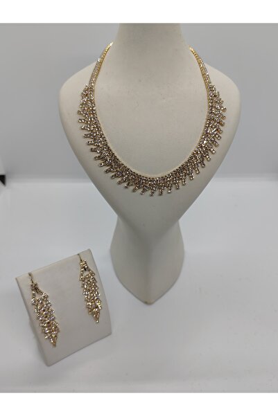 Cadde Dükkanı Zirkon Taşlı Kolye Küpe Takı Seti Gold