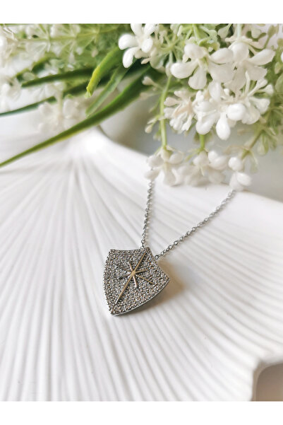 Halley Concept قلادة من الفولاذ على شكل نجمة القطب مرصعة بحجر الزركون باللون ...