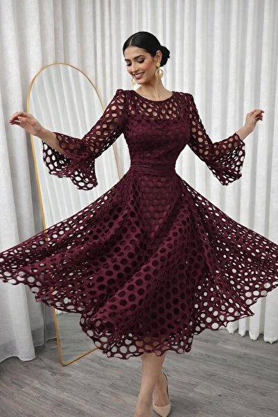 Genenic wedding dress