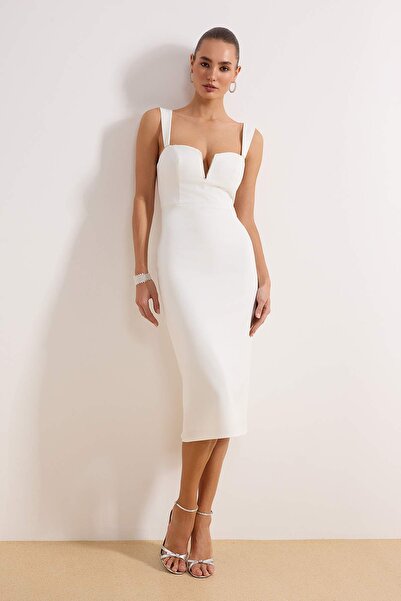 Trendyol Collection Екру Обикновена камък Аксесоар Детайлна тъкан Финике Миди...