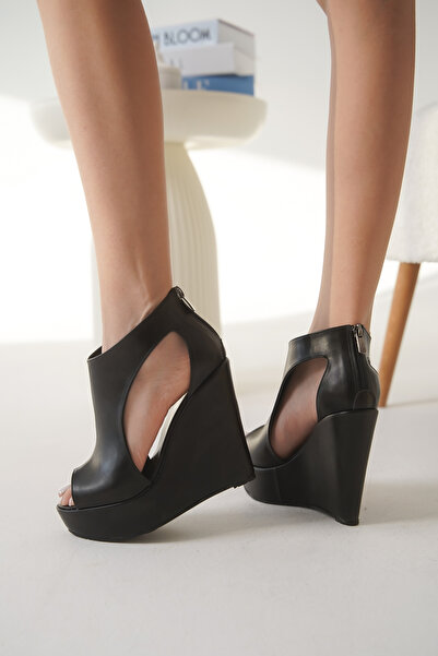 Ayakkabı Ateşi Γυναικείες παντόφλες με τακούνι Black Cork Wedge - Maya