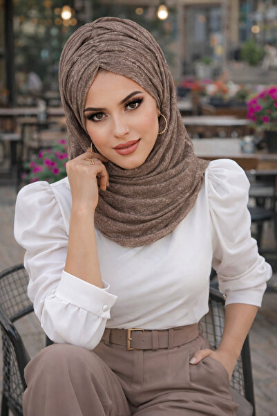 Aişe tesettür Έτοιμο σάλι με ρετρό σχέδιο χακί βιζόν