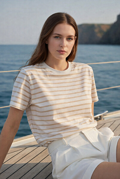 Amia&Co. guler rotund cu mâneci scurte pentru femei, cu dungi alb-bej tricou