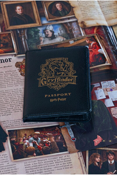 Sihir Dükkanı Gryffindor Pasaport Kılıfı Lisanslı Deri