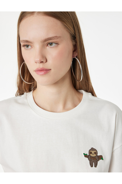 Koton Tricou de damă din bumbac ecru cu broderie Koala 6SAL10104IK