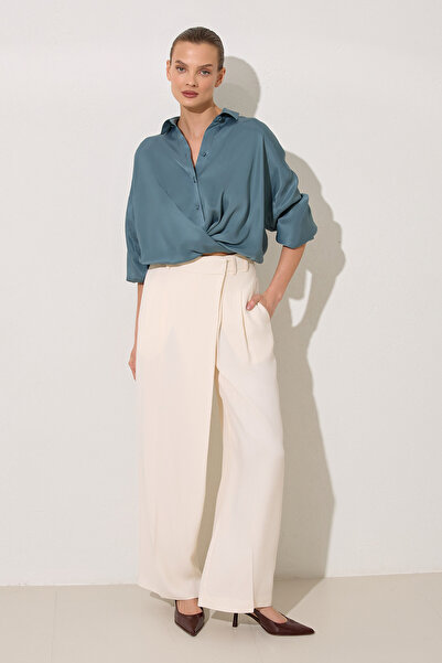 Setre Παντελόνι με κρεμ πτυχίο με ασύμμετρο κλείσιμο