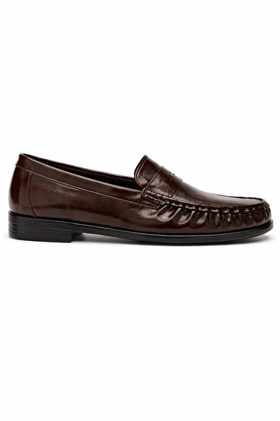 Sister in Love حذاء لوفر من أليكتا بمظهر جلدي لامع