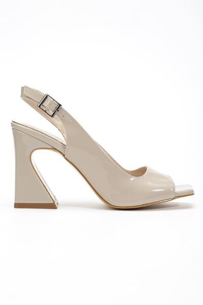 Hayalimdeki Ayakkabı Women's Beige Patent Leather Special Design Classic Heel...