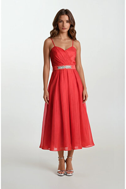 Spazio Devaney Kalp Yaka İnce Askılı Taşlı Kemerli Uzun Abiye Elbise KIRMIZI