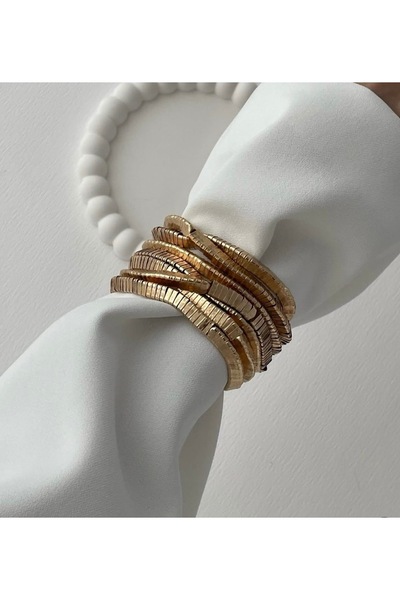 Xui سوار تريند ماركة موديل زرا سيزون متعدد الألوان بتفاصيل ذهبية وفضية