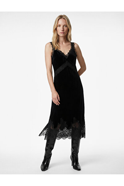 Koton Slim Fit V Yaka Uzun Askılı Dantelli Kadife Elbise