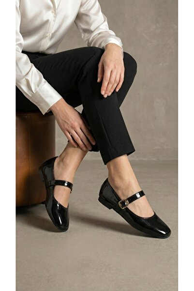 Beyond Balerini din piele lăcuită cu cataramă neagră pentru femei BYNDSHR04