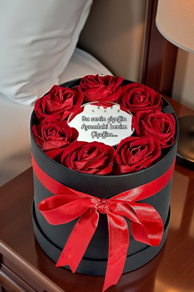 Zemtigo Silindir Kutulu Aynalı Solmayan Kırmızı Gül Sevgiliye Hediye Çiçek Ay...