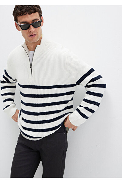 Mavi White Striped Slim Fit Sweater - Semi Zippered, Slim Fit 0710131 -70057