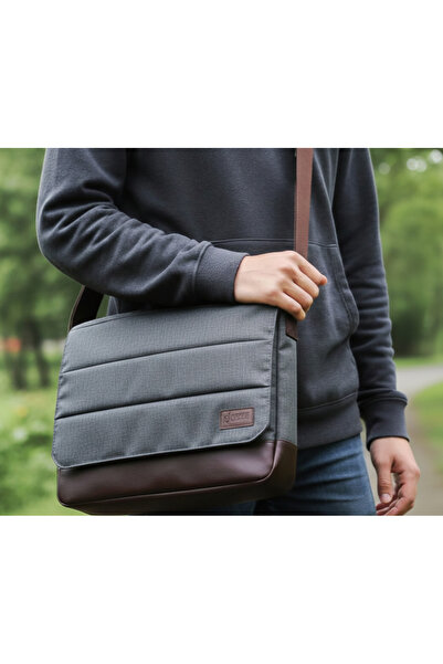 Exception 15.6 Inch Laptop Bag & Messenger Bag Unisex