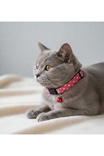 Premium Puantiyeli Ayarlanabilir Zilli Kedi Boyun Tasması - Emniyet Kilitli