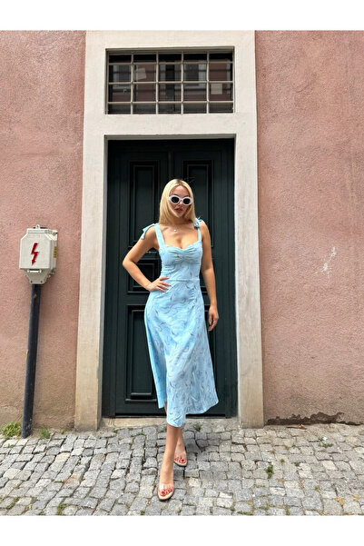 VİSKALİ Çiçek Desenli Astarlı Omuz Bağlamalı Mavi Büzgü Detaylı Elbise