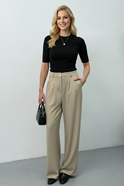 AKD Atelier Women's Trousers Buttoned Pleated Detailed Double Pockets Wide Le...