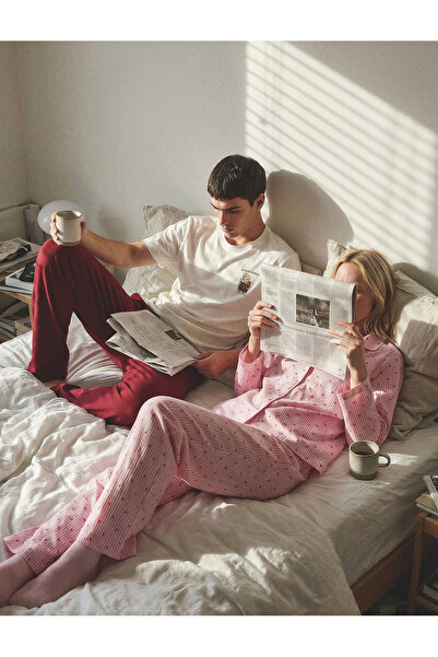 Koton بنطلون بيجامة منسوج من قماش البوبلين بتصميم مريح وتفاصيل من الدانتيل عل...