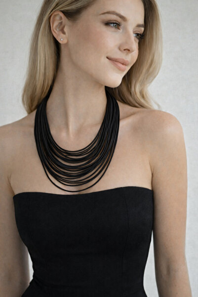 Kutcha Accessories Siyah Çoklu Deri Görünümlü Dekolte Kolye