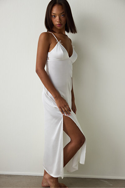 Penti Off White Bridal Delicate V Neck Lace Long Dowry Nightgown