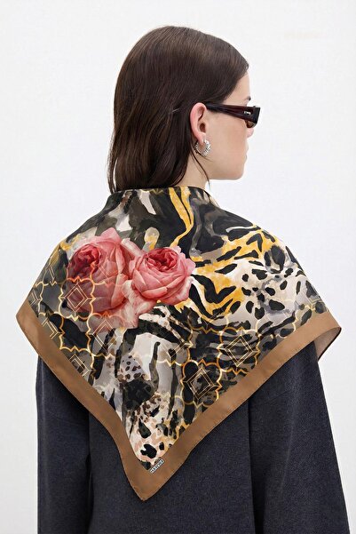 HAWWA وشاح باندانا بنمط الورود مع تفاصيل ذهبية
