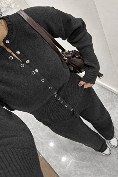 oshebu طقم تريكو نسائي مكون من قطعتين بتفاصيل عند الخصر من أنثراسايت