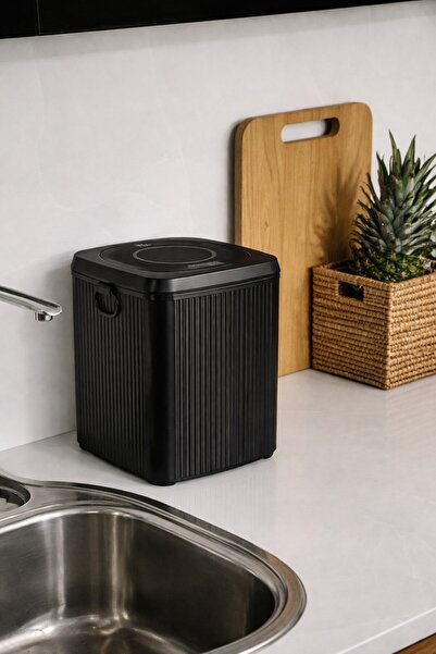 Sas Haus Lines Lüks Çizgili Tezgah Üstü Mutfak Çöp Kovası - Siyah Kapaklı Atı...