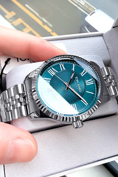 Tom Jones ساعة يد رجالية أصلية من زجاج مقطوع، مقاومة للماء، لون فضي، سوار من ...