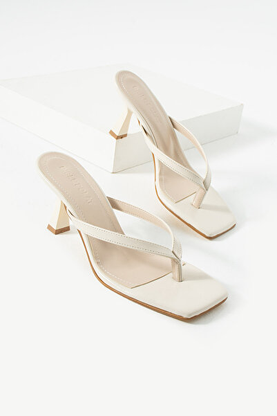 diclepolat Women's Thin Strap Blunt Toe Flip-Flop Heeled Slippers Vela